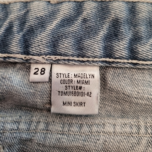 Tularosa by Revolve "Madelyn" denim miniskirt sz 28 - Picture 5 of 7
